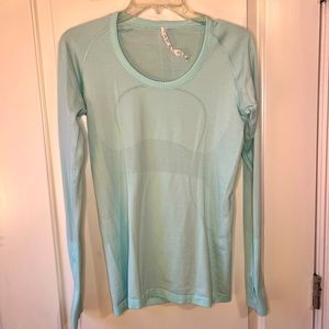 Lululemon swiftly tech long sleeve shirt size 8, lightly worn